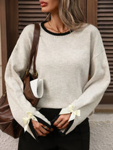 Contrast Color Crew Neck Slit Cuff Pullover