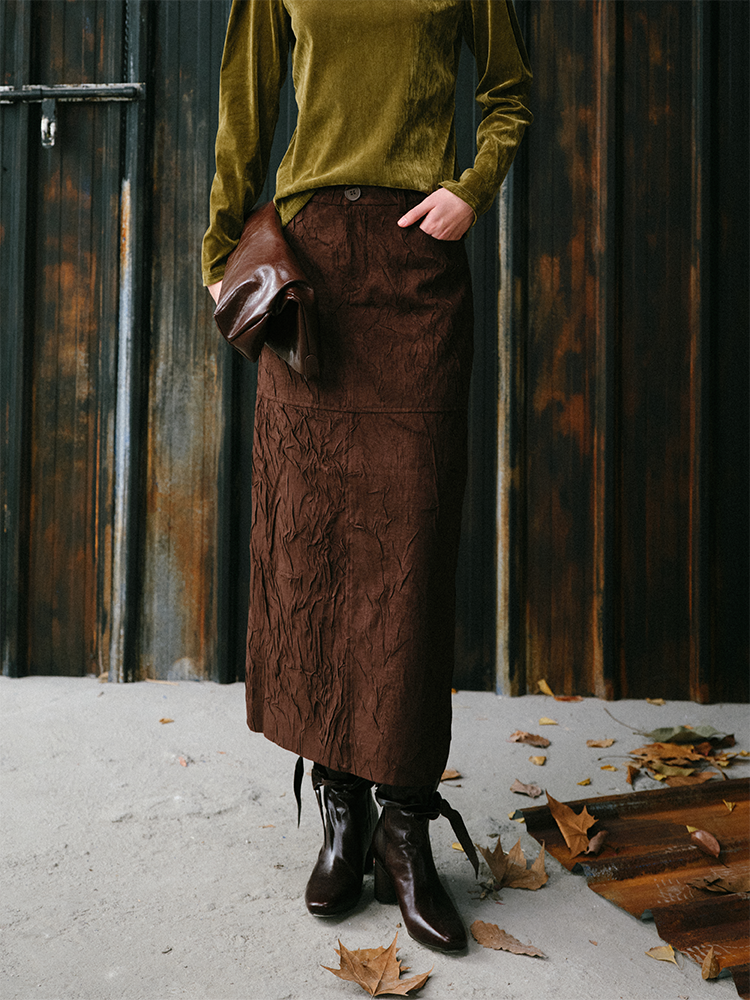 Suede Pleated Straight Skirt